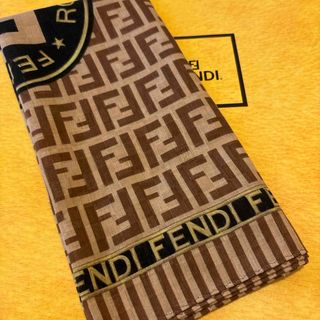 FENDI(ハンカチ)のフリマアイテム一覧 FENDI(ハンカチ)のフリマアイテム一覧