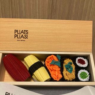 PLEATS PLEASE ISSEY MIYAKEの新品フリマアイテム一覧 PLEATS PLEASE ISSEY MIYAKEの新品フリマアイテム一覧