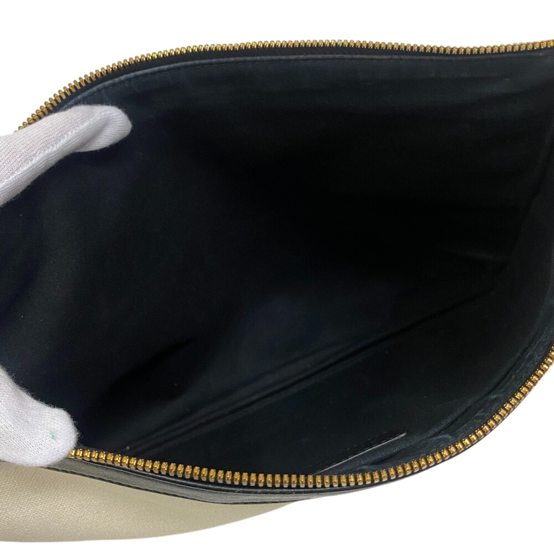 BALENCIAGA - バレンシアガ BALENCIAGA クラッチバッグ BBロゴ BALENCIAGA - バレンシアガ BALENCIAGA クラッチバッグ BBロゴ