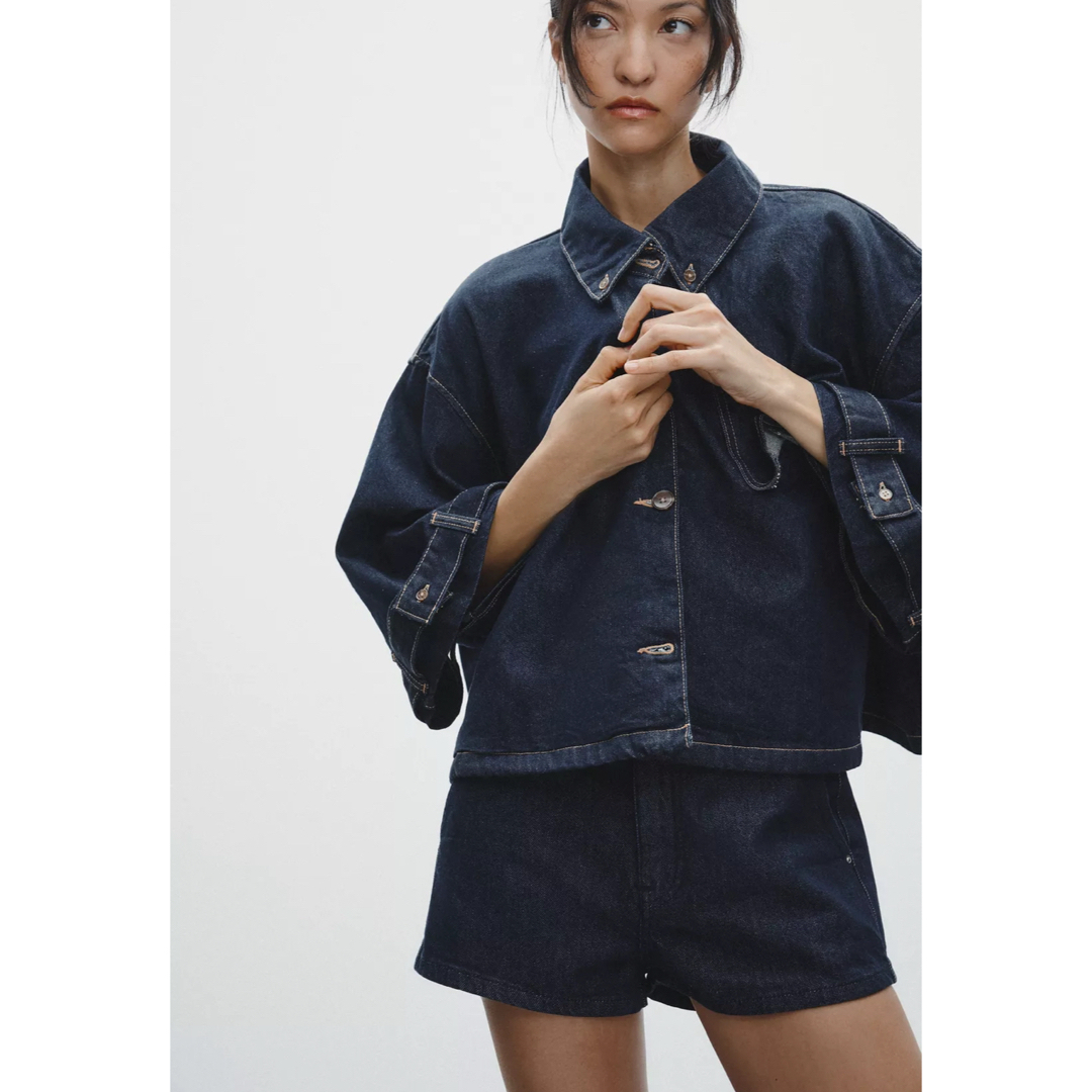 ZARA - 完売品 ZARA TRFデニムケープジャケット S新品タグ付きの ZARA - 完売品 ZARA TRFデニムケープジャケット S新品タグ付きの