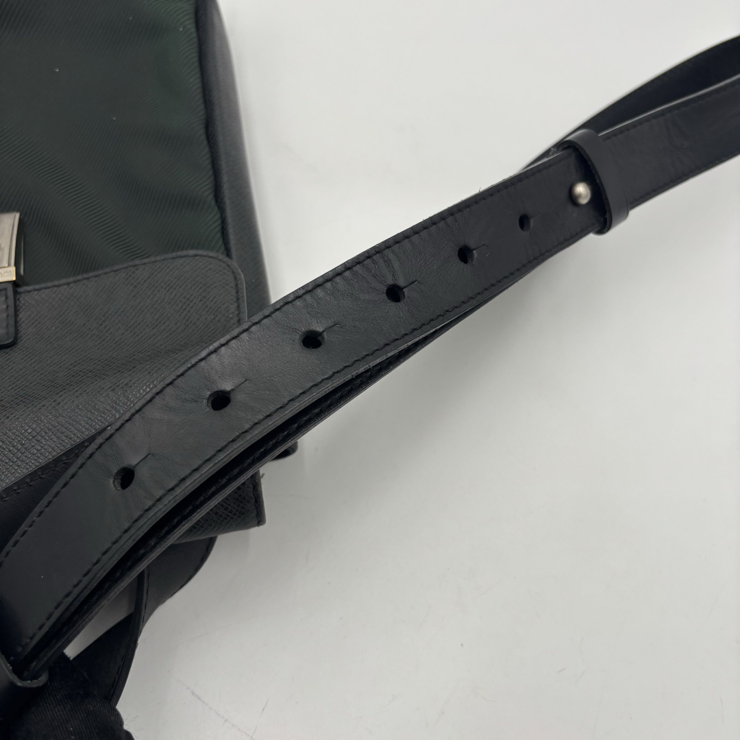LOUIS VUITTON - ルイヴィトンM30892 タイガ サラトヴPM LOUIS VUITTON - ルイヴィトンM30892 タイガ サラトヴPM