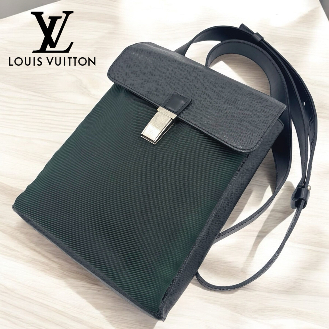 LOUIS VUITTON - ルイヴィトンM30892 タイガ サラトヴPM LOUIS VUITTON - ルイヴィトンM30892 タイガ サラトヴPM