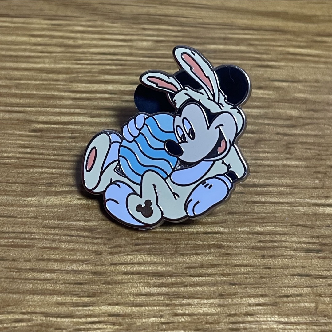 Disney - 海外ディズニー イースター ミッキー ピンバッジの通販 Disney - 海外ディズニー イースター ミッキー ピンバッジの通販