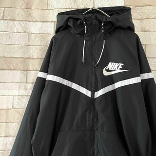 NIKE(ナイロンジャケット ・ ホワイト/白色系)のフリマ NIKE(ナイロンジャケット ・ ホワイト/白色系)のフリマ