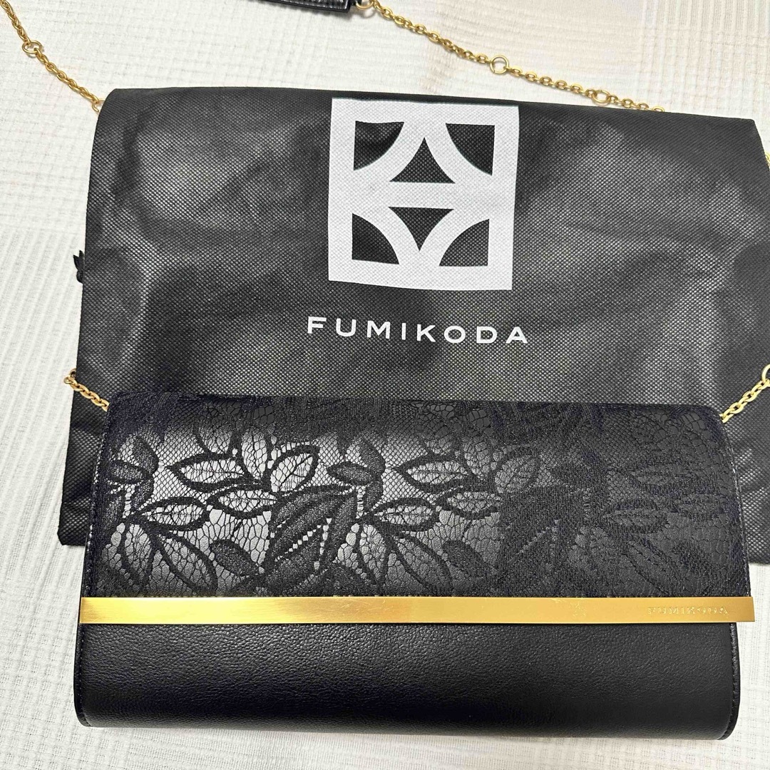 Fumikoda のTALA チェーンストラップ付きクラッチバッグの通販 Fumikoda のTALA チェーンストラップ付きクラッチバッグの通販