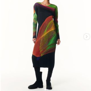 PLEATS PLEASE ISSEY MIYAKE(ロングワンピース/マキシ PLEATS PLEASE ISSEY MIYAKE(ロングワンピース/マキシ