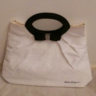 フェラガモ(Ferragamo)のフェラガモ☆バッグ(ハンドバッグ)