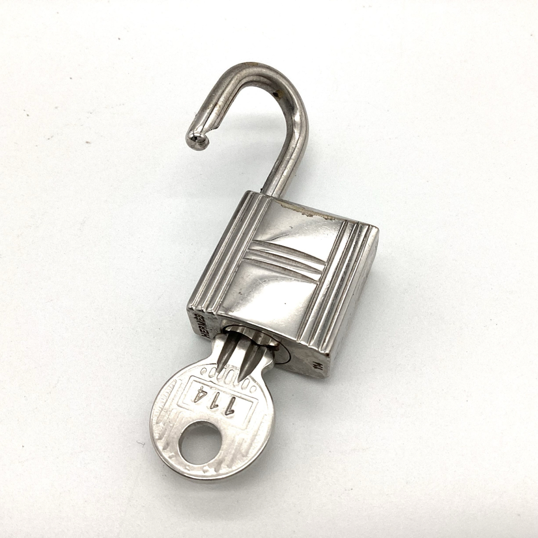 HERMES - 極美品 エルメス カデナ パドロック 鍵 no.114 HERMES - 極美品 エルメス カデナ パドロック 鍵 no.114