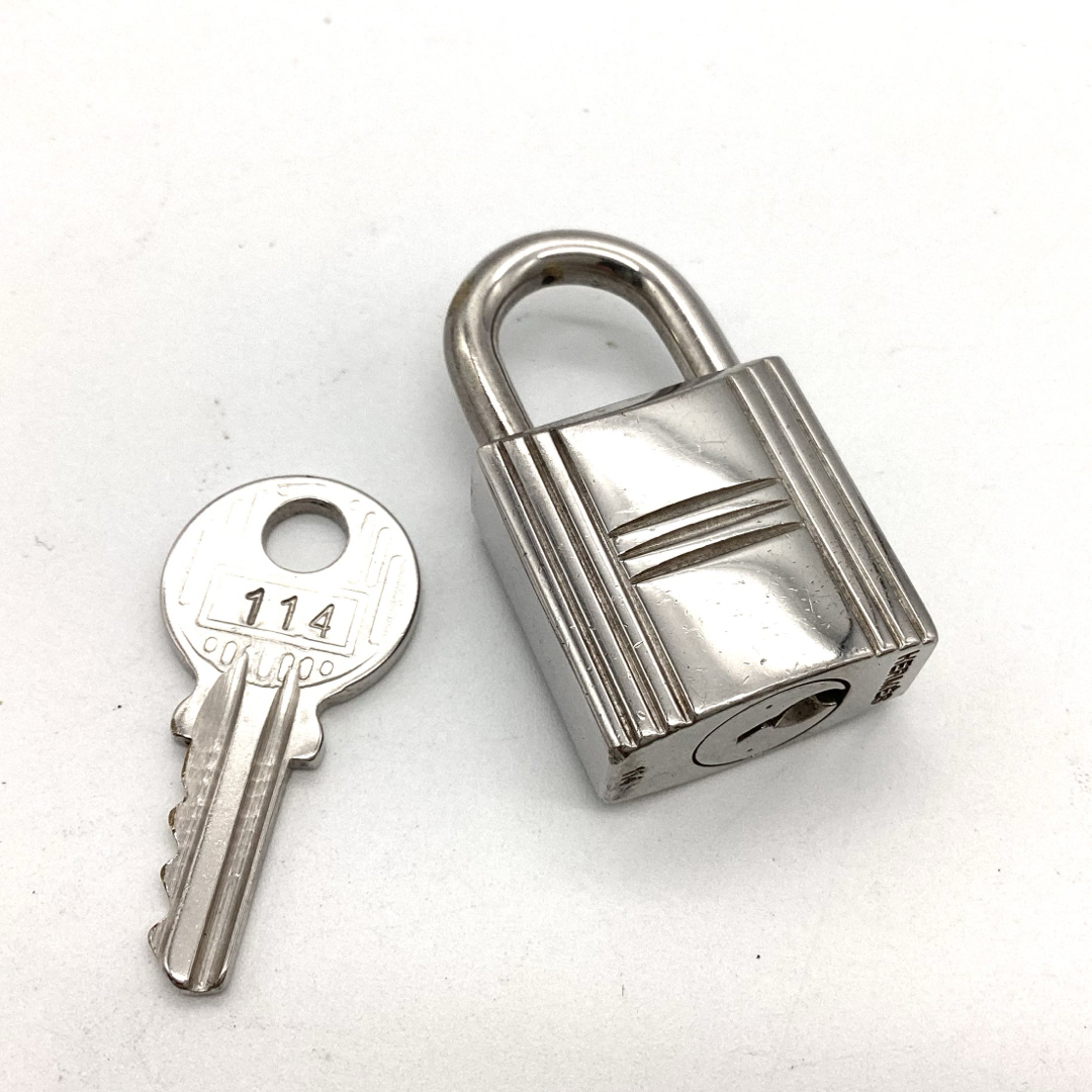 HERMES - 極美品 エルメス カデナ パドロック 鍵 no.114 HERMES - 極美品 エルメス カデナ パドロック 鍵 no.114