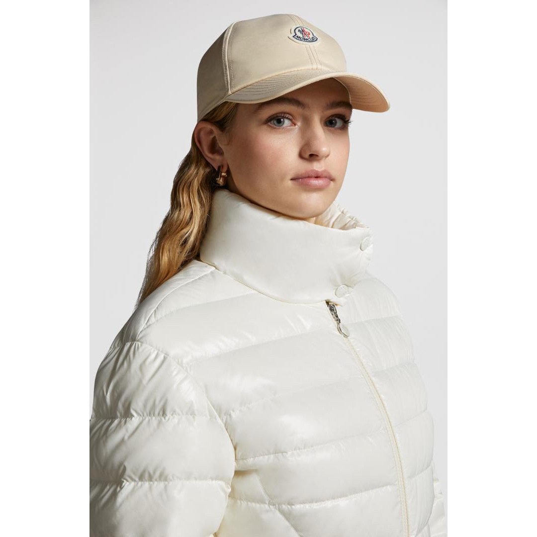MONCLER - MONCLER ベースボールキャップ ベージュ UNIの通販 by MONCLER - MONCLER ベースボールキャップ ベージュ UNIの通販 by
