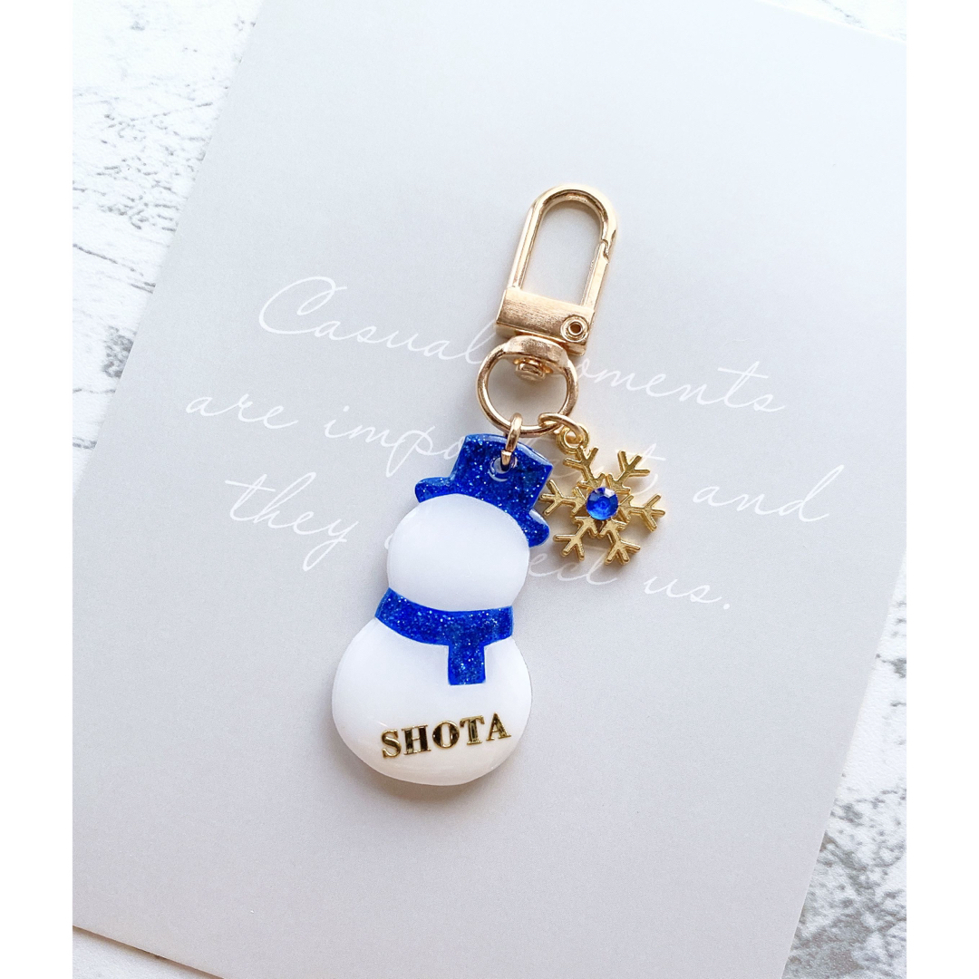 54】SnowMan 名前入り 雪だるま キーホルダー チャームの通販 by 54】SnowMan 名前入り 雪だるま キーホルダー チャームの通販 by