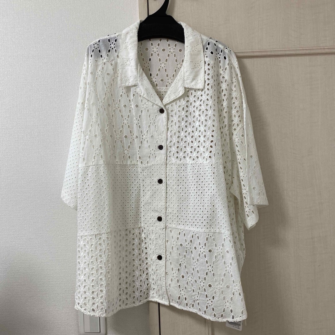 FRAMeWORK - フレームワーク カットワーク刺繍半袖シャツの通販 FRAMeWORK - フレームワーク カットワーク刺繍半袖シャツの通販