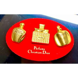 Christian Dior(ブローチ/コサージュ)のフリマアイテム一覧 Christian Dior(ブローチ/コサージュ)のフリマアイテム一覧