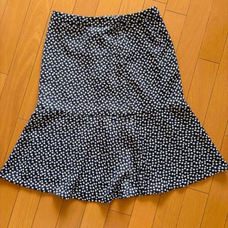 23区 - 671新品23区フロントボタン付きスカート11号ネイビー系 23区 - 671新品23区フロントボタン付きスカート11号ネイビー系