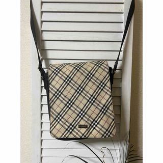 BURBERRY - バーバリー サコッシュ ショルダーバッグ カーキ BURBERRY - バーバリー サコッシュ ショルダーバッグ カーキ