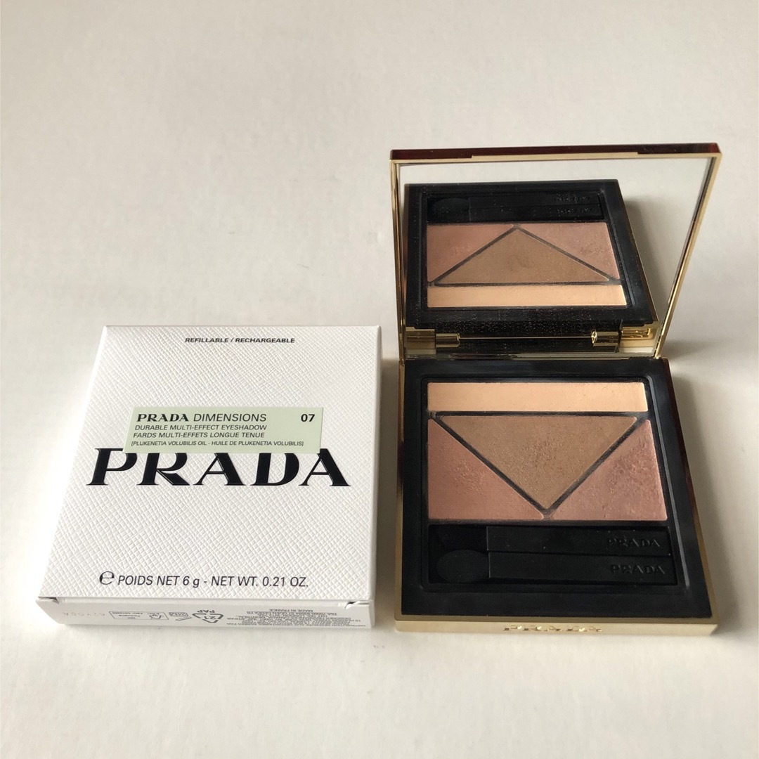 PRADA - プラダ ダイメンションズ マルチエフェクト アイ PRADA - プラダ ダイメンションズ マルチエフェクト アイ