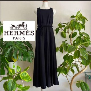 HERMES - 新品タグ付【HERMES】2024Hモザイクカフタンドレスの HERMES - 新品タグ付【HERMES】2024Hモザイクカフタンドレスの