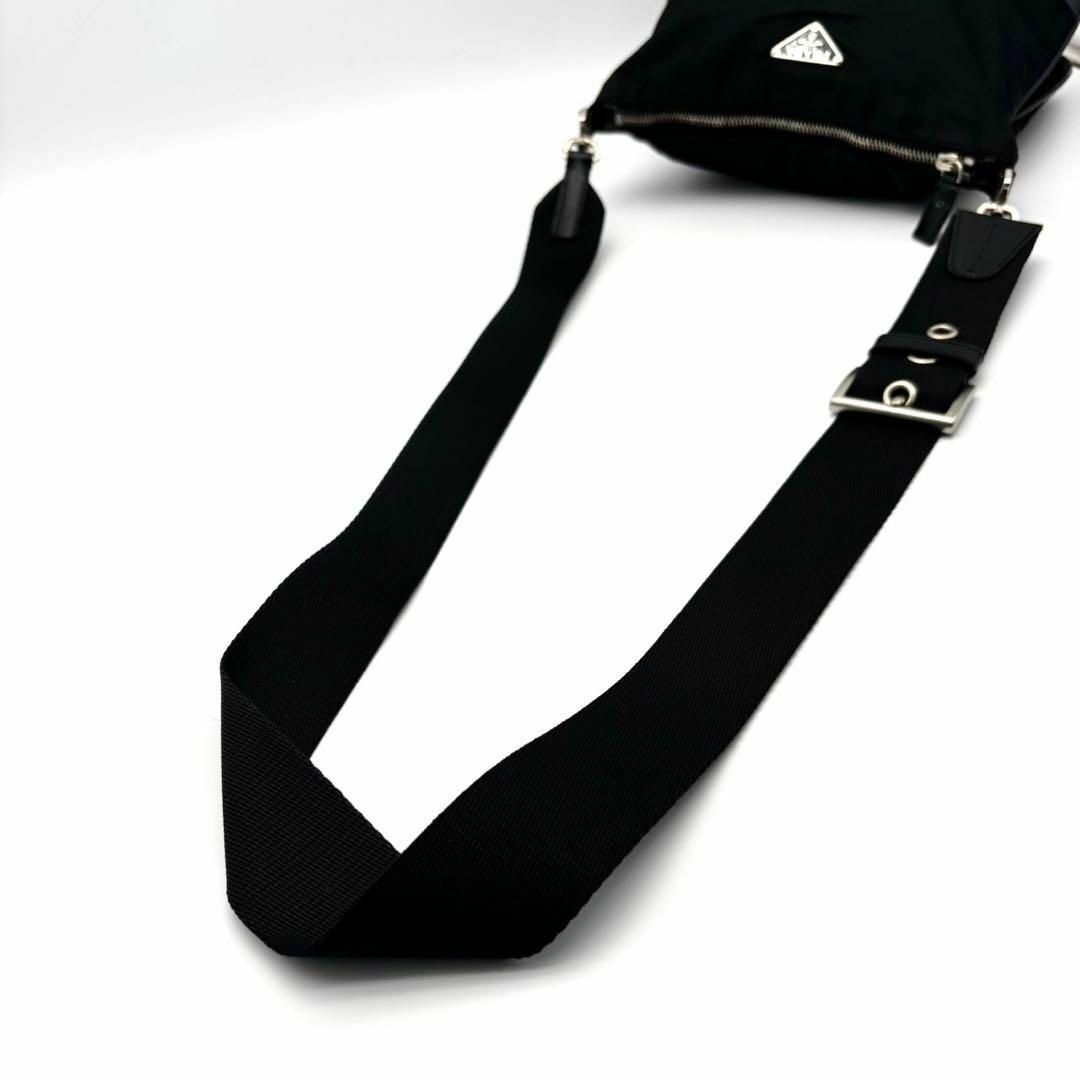 PRADA - プラダ ショルダーバッグ 三角ロゴ ナイロン ブラック PRADA - プラダ ショルダーバッグ 三角ロゴ ナイロン ブラック