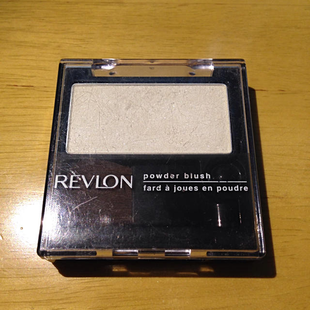 REVLON(レブロン)のREVLON ハイライト USED品 コスメ/美容のベースメイク/化粧品(フェイスパウダー)の商品写真