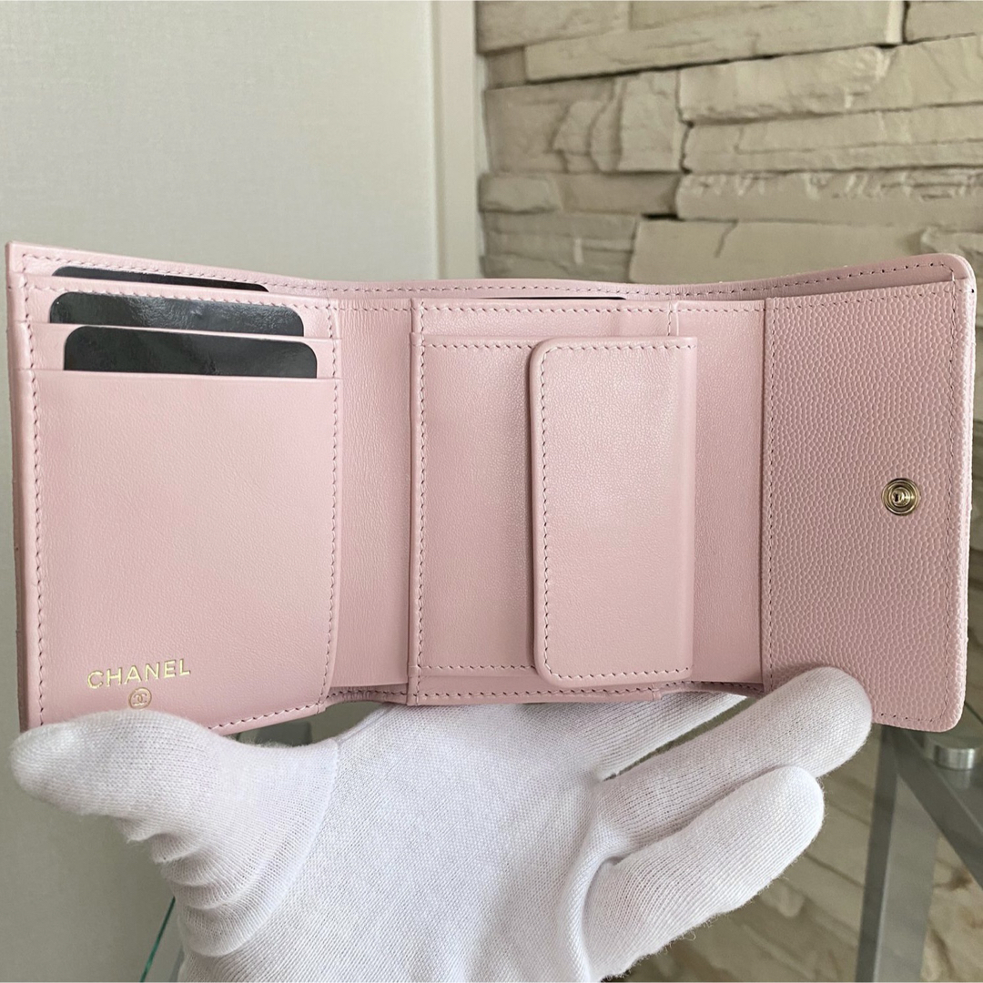 CHANEL - 【新品・未使用】CHANEL スモール フラップ ウォレット CHANEL - 【新品・未使用】CHANEL スモール フラップ ウォレット