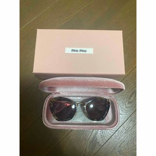 MIU MIUのフリマアイテム一覧 MIU MIUのフリマアイテム一覧