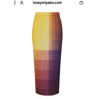 PLEATS PLEASE ISSEY MIYAKE(ロングスカート)のフリマアイテム一覧 PLEATS PLEASE ISSEY MIYAKE(ロングスカート)のフリマアイテム一覧