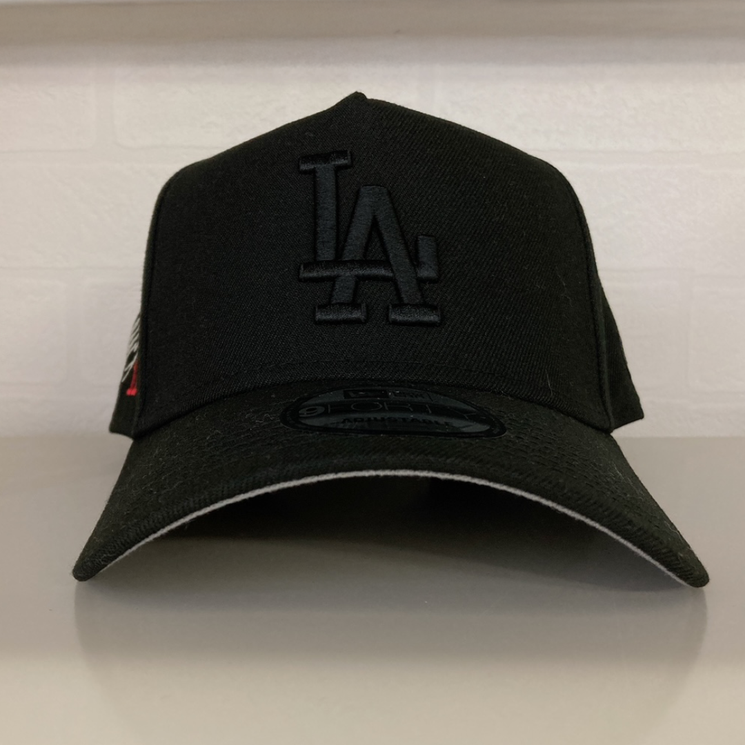 NEW ERA - 大谷翔平選手サイン刺繍入り9FORTYドジャースキャップ NEW ERA - 大谷翔平選手サイン刺繍入り9FORTYドジャースキャップ