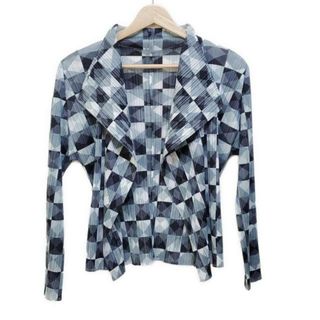 PLEATS PLEASE ISSEY MIYAKE(カーディガン)のフリマアイテム一覧 PLEATS PLEASE ISSEY MIYAKE(カーディガン)のフリマアイテム一覧