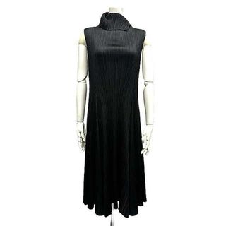 PLEATS PLEASE ISSEY MIYAKE(ロングワンピース/マキシ PLEATS PLEASE ISSEY MIYAKE(ロングワンピース/マキシ