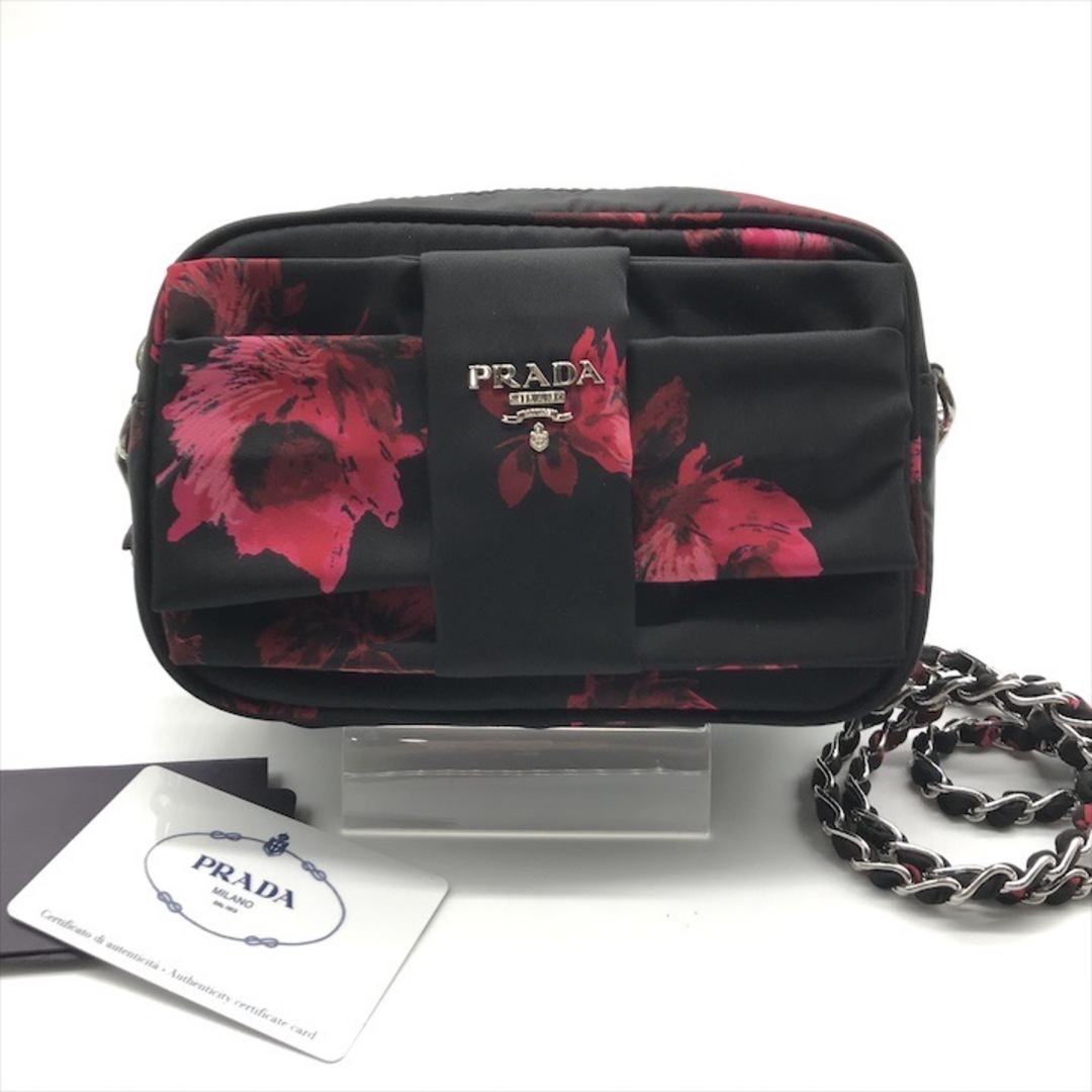 PRADA - 美品 PRADA プラダ ナイロン テスート ロゴ金具 PRADA - 美品 PRADA プラダ ナイロン テスート ロゴ金具