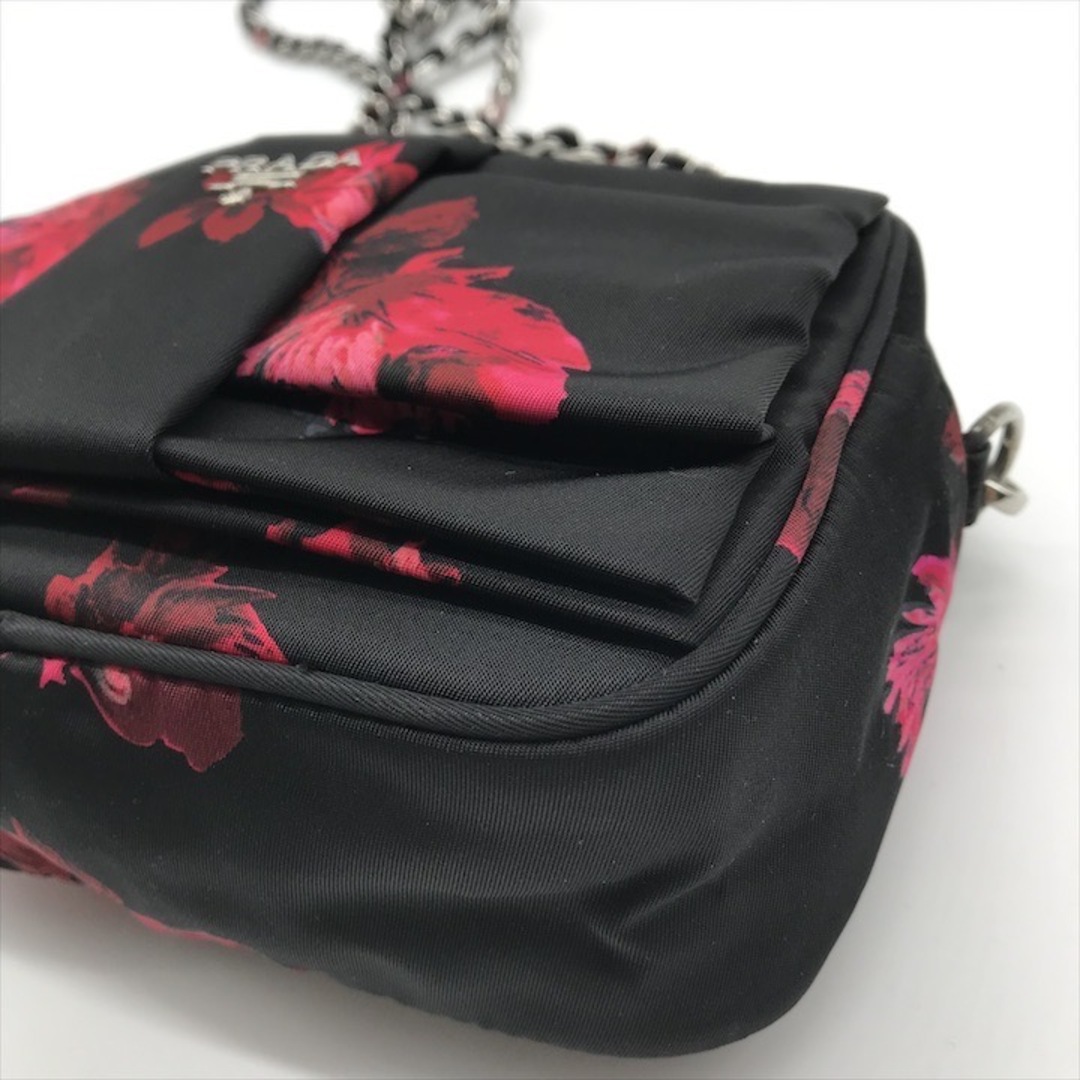 PRADA - 美品 PRADA プラダ ナイロン テスート ロゴ金具 PRADA - 美品 PRADA プラダ ナイロン テスート ロゴ金具