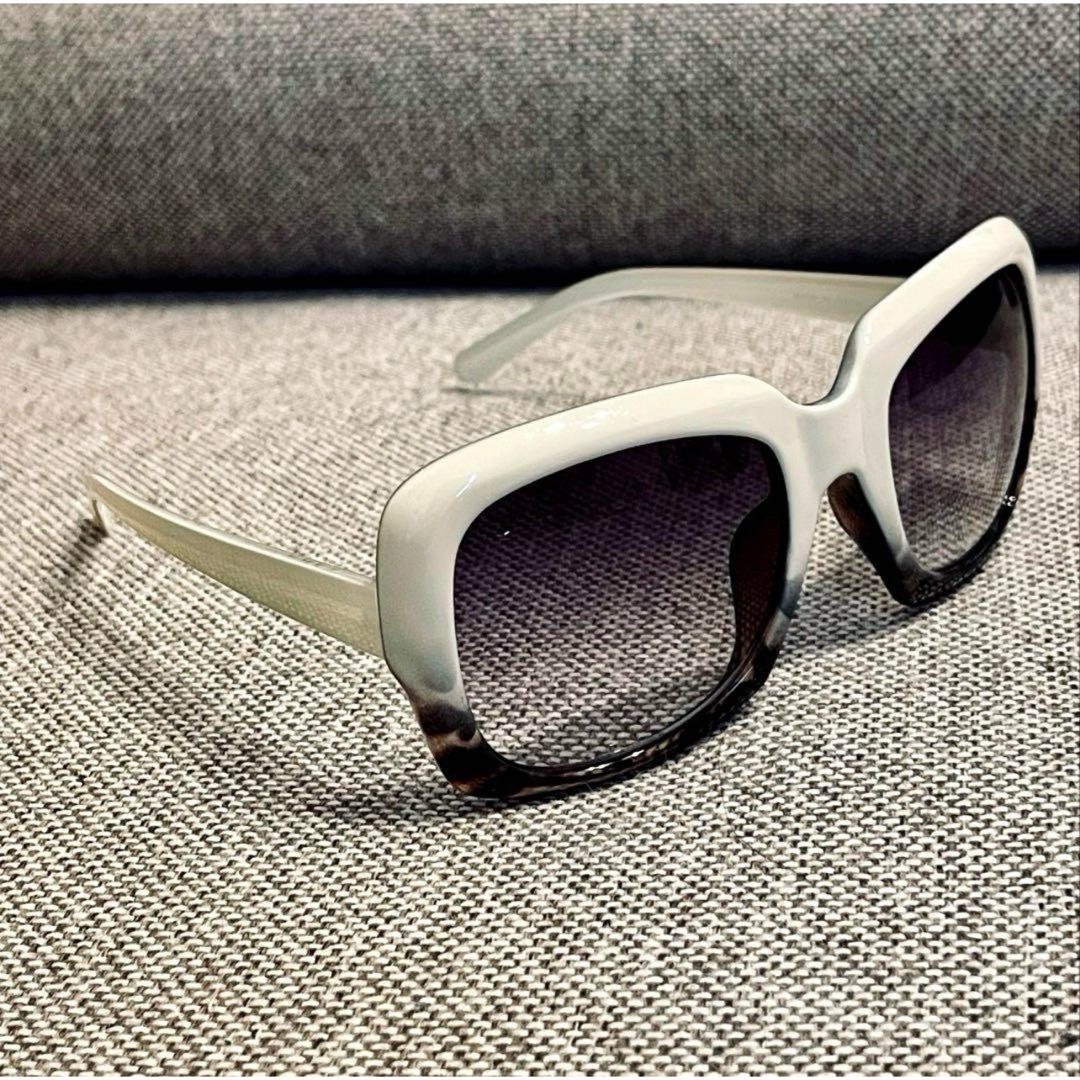 激レア GACKT着用風 パープル系 グラデーション サングラス 白 激レア GACKT着用風 パープル系 グラデーション サングラス 白