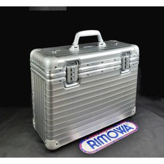 RIMOWAのフリマアイテム一覧 RIMOWAのフリマアイテム一覧