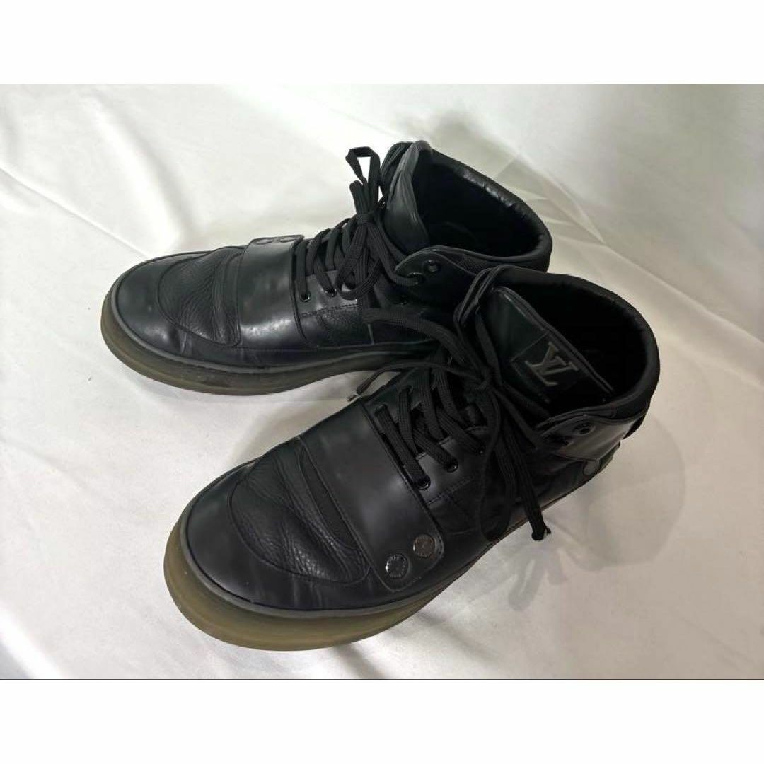 LOUIS VUITTON - 【美品】ルイ・ヴィトン ハイカットスニーカー LOUIS VUITTON - 【美品】ルイ・ヴィトン ハイカットスニーカー