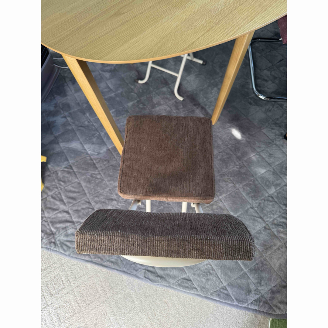 ピングー ダイニングテーブル 半円型の通販 by 値引き不可 応答 ピングー ダイニングテーブル 半円型の通販 by 値引き不可 応答