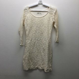 【Abercrombie&Fitch アバクロンビー＆フィッチ】　白　S　長袖　シャツ　レディース(シャツ/ブラウス(長袖/七分))