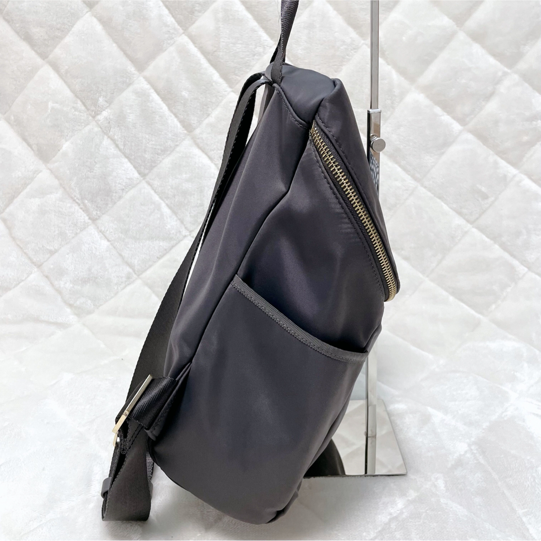 TOCCA - ✨極美品✨TOCCA TETRA BACKPACK L リュックサック Lの TOCCA - ✨極美品✨TOCCA TETRA BACKPACK L リュックサック Lの