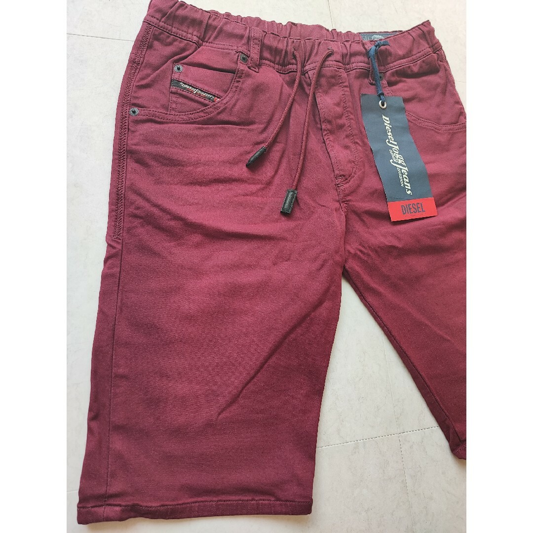 DIESEL - 新品 DIESEL W28 ショート ハーフ パンツ デニム DIESEL - 新品 DIESEL W28 ショート ハーフ パンツ デニム