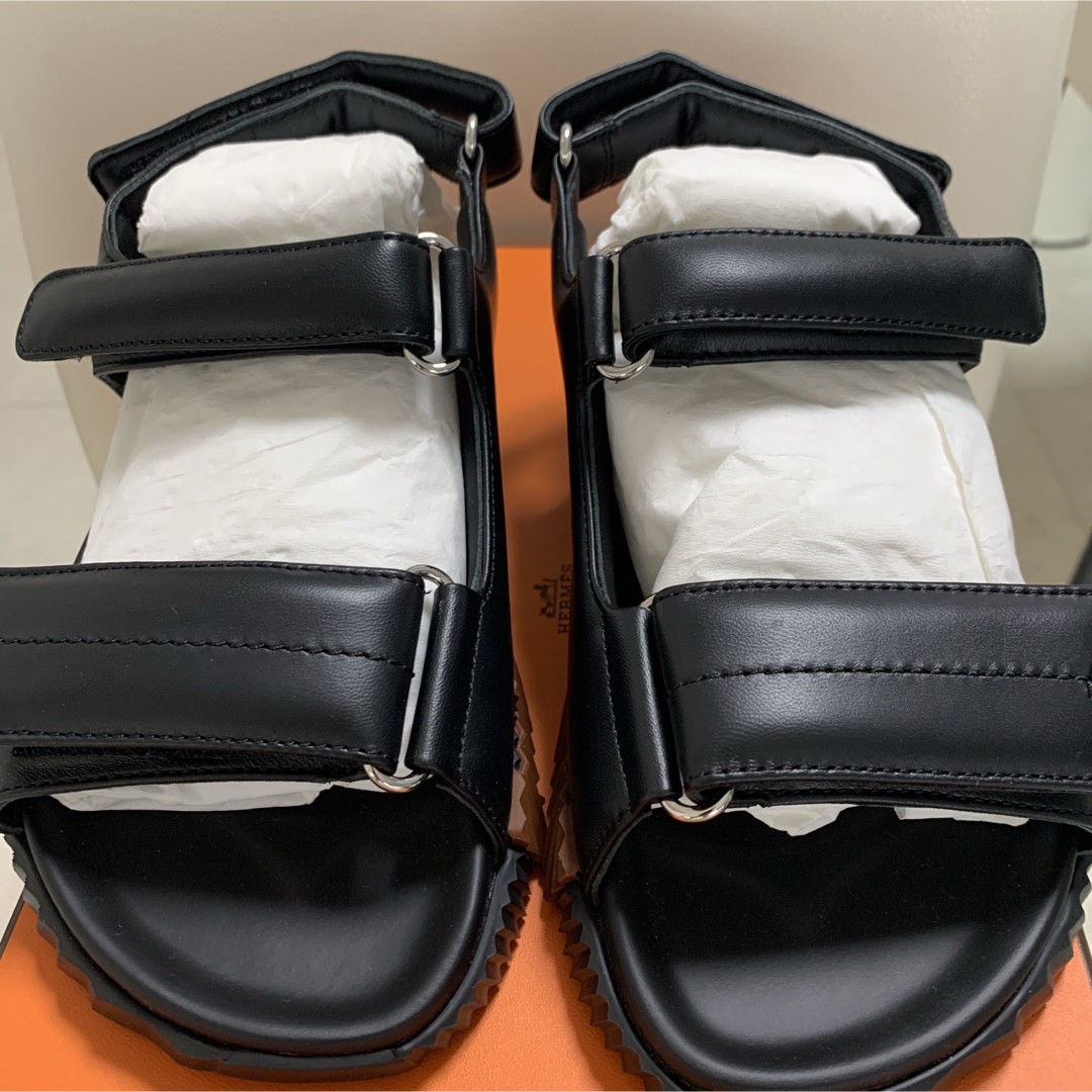 HERMES - エルメス サンダル《ジュニア》37サイズブラック2025ss HERMES - エルメス サンダル《ジュニア》37サイズブラック2025ss