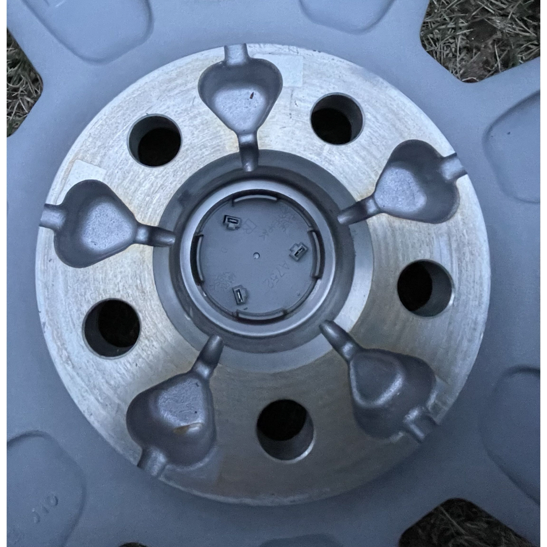 三菱 - 現行デリカD5新車外し純正アルミホイール4本セットの通販 三菱 - 現行デリカD5新車外し純正アルミホイール4本セットの通販