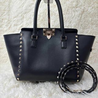 valentino garavani(ショルダーバッグ)のフリマアイテム一覧 valentino garavani(ショルダーバッグ)のフリマアイテム一覧