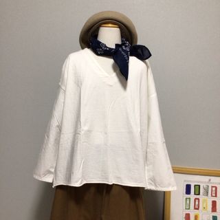 本日限定価格 新品 conte チュール カシュクールプルオーバーの 本日限定価格 新品 conte チュール カシュクールプルオーバーの