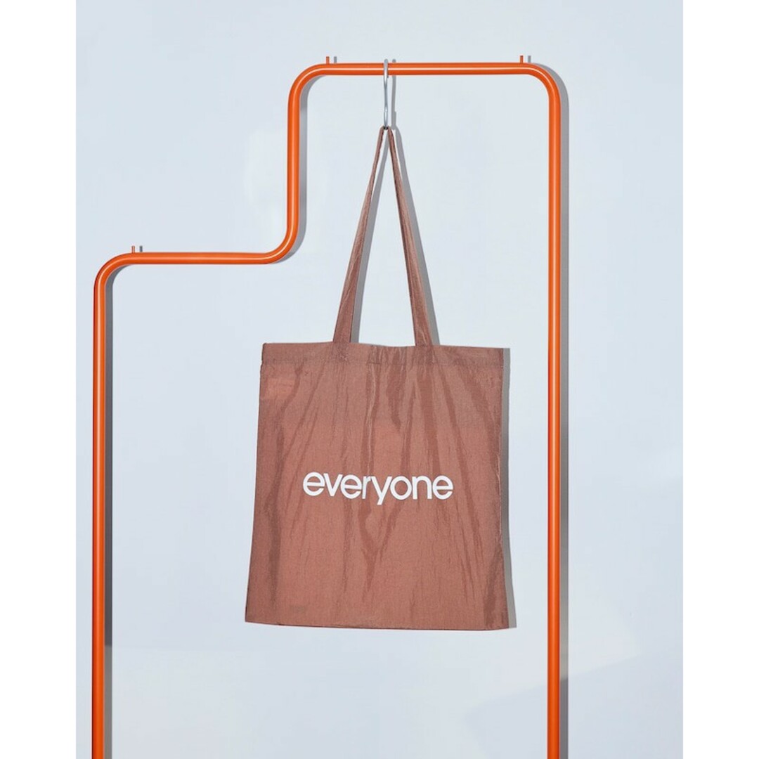 everyone nylon logo tote bag Brown メンズのバッグ(トートバッグ)の商品写真
