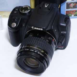 Nikon デジタル一眼レフカメラ D3100 200mmダブルズームキット Nikon デジタル一眼レフカメラ D3100 200mmダブルズームキット