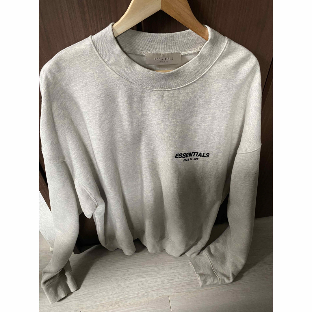 FEAR OF GOD - ESSENTIALS FEAR OF GOD トレーナーの通販 by FEAR OF GOD - ESSENTIALS FEAR OF GOD トレーナーの通販 by