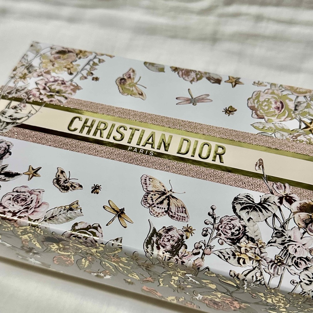 Christian Dior - Dior ディオール ノベルティ 母の日 ポーチ Christian Dior - Dior ディオール ノベルティ 母の日 ポーチ