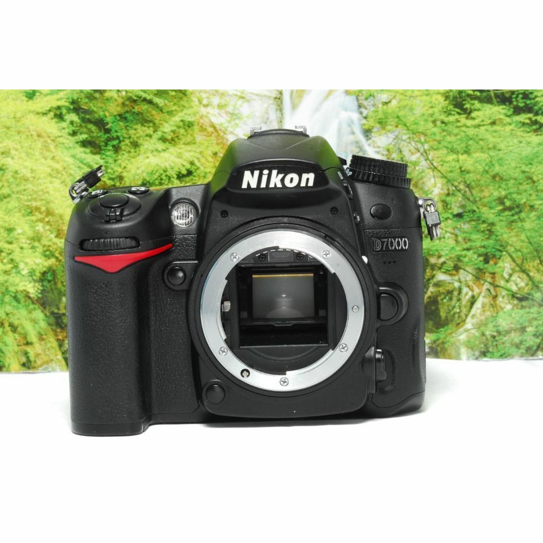✨初心者でも挑戦できる中級機✨Nikon D7000✨便利な高倍率