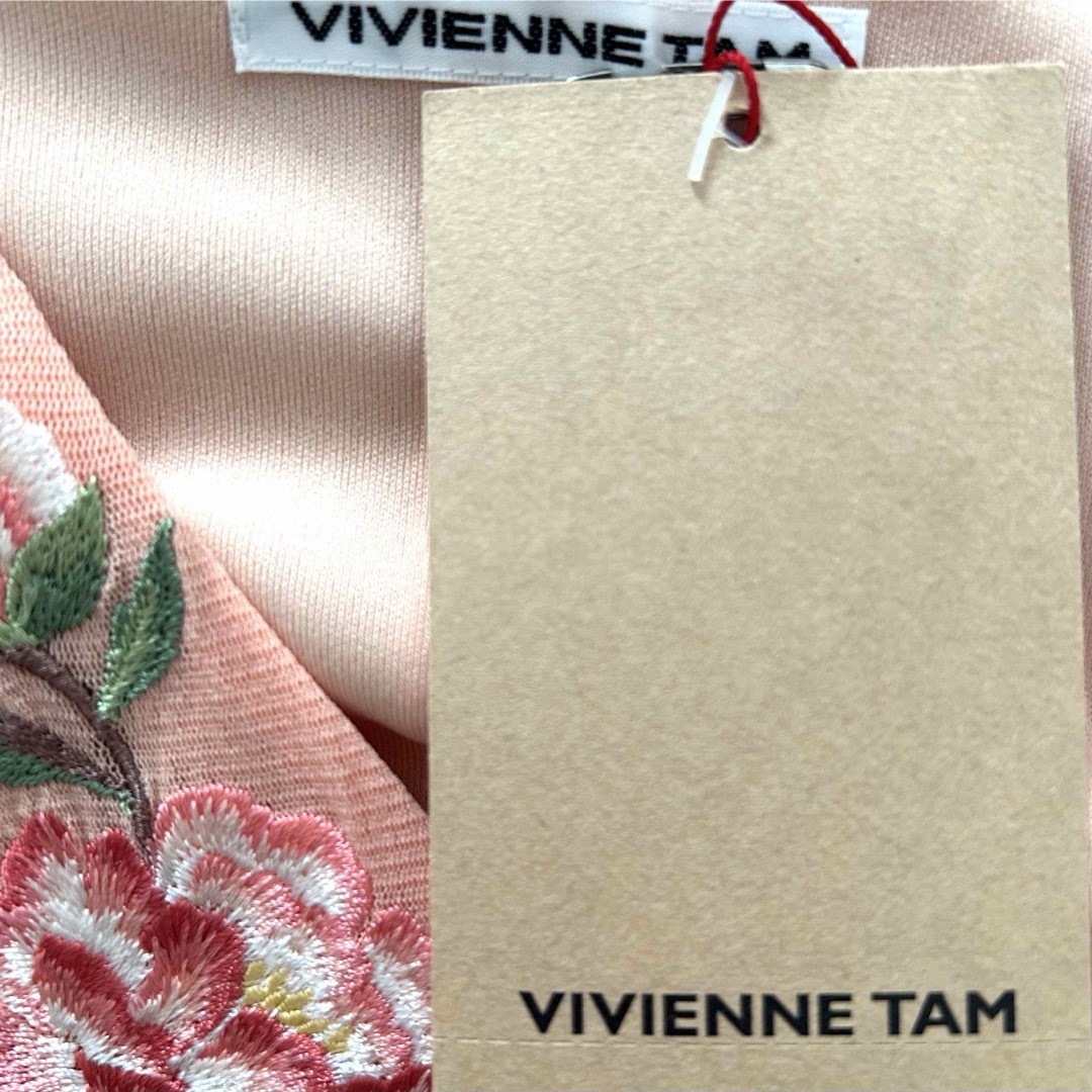 VIVIENNE TAM - ◎タグ付未使用 VIVIENNE TAM 梅 牡丹 花 刺繍 VIVIENNE TAM - ◎タグ付未使用 VIVIENNE TAM 梅 牡丹 花 刺繍