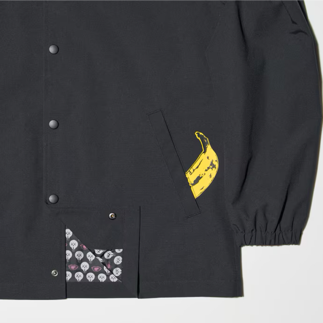 UNIQLO - 新品 カウズ コーチジャケット ユニクロ ブラックの UNIQLO - 新品 カウズ コーチジャケット ユニクロ ブラックの