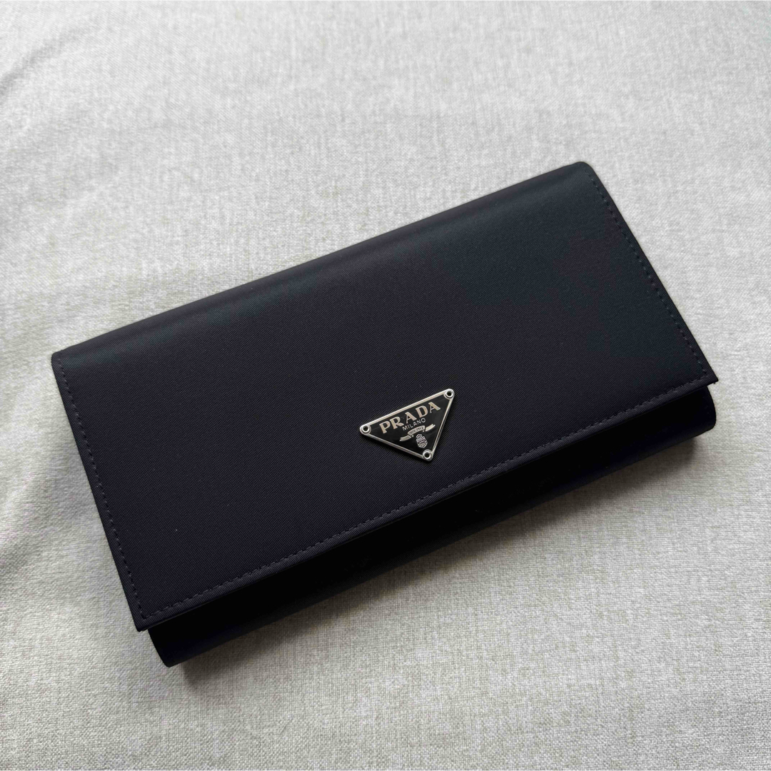 PRADA - プラダ ブラック ナイロン ウォレット 二つ折り財布の PRADA - プラダ ブラック ナイロン ウォレット 二つ折り財布の